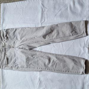 LOFT Modern Skinny Ankle Jeans Cream size 28/6